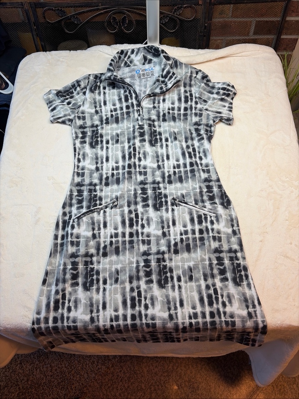 IBKUL T-Shirt Dress Womens Sz S Gray/Black/White Golf  Dress With Zip Pockets
